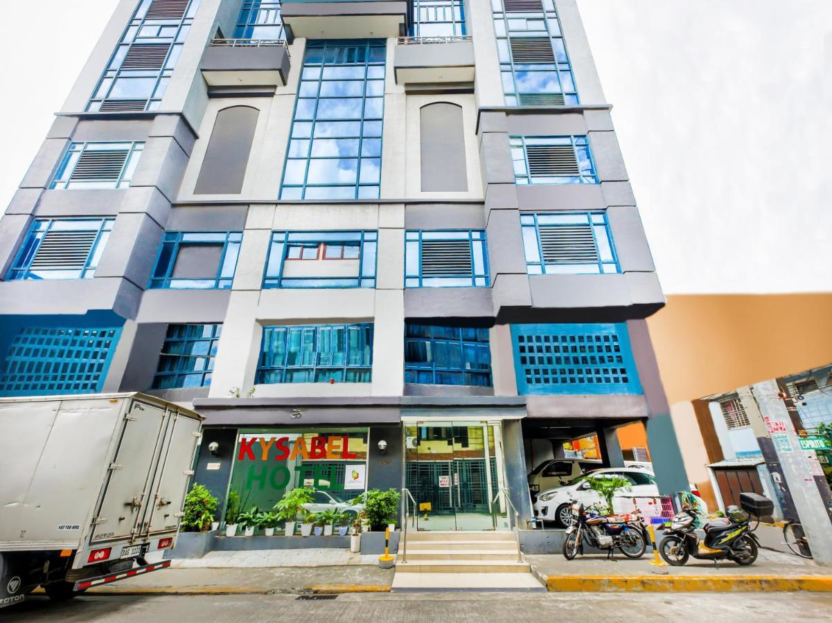 Vaccinated Staff - Oyo 837 Kysabel Hotel Paco Exterior photo